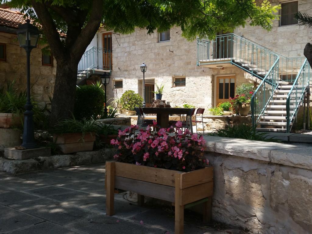 Neve Hagar Guest House Bethlehem of Galilee ภายนอก รูปภาพ